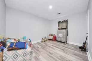 4715 Antha St, Houston, TX 77016 - Photo 9