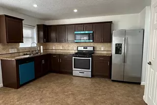 1403 High Thicket Ct, Spring, TX 77373 - Photo 5