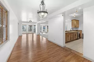 3102 Ave S, Galveston, TX 77550 - Photo 9