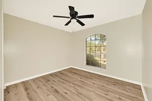 9851 Guest St, Houston, TX 77078 - Photo 17