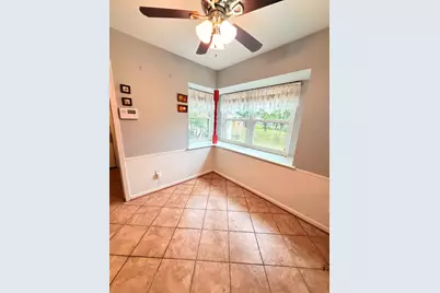 208 Pine Valley, Huntsville, TX 77320 - Photo 5