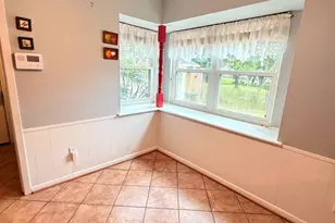 208 Pine Valley, Huntsville, TX 77320 - Photo 5
