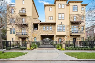 328 Bomar St, Houston, TX 77006 - Photo 1