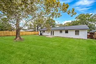 218 Southbrook Cir, Houston, TX 77060 - Photo 25