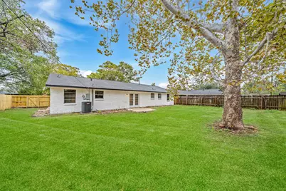 218 Southbrook Circle, Houston, TX 77060 - Photo 23