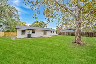 218 Southbrook Cir, Houston, TX 77060 - Photo 23