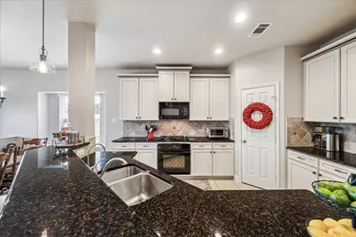 6903 Stevenson Drive, Missouri City, TX 77459 - Photo 7