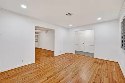 5006 Creekbend Drive, Houston, TX 77035 - Photo 21