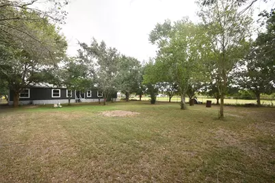 1875 Kayleen Ln, Sealy, TX 77474 - Photo 23