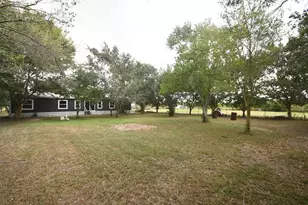 1875 Kayleen Ln, Sealy, TX 77474 - Photo 23