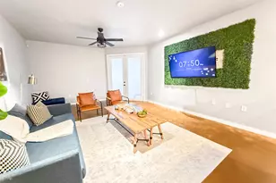 2216 Chenevert St, Houston, TX 77003 - Photo 1