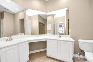 2400 McCue Rd, Houston, TX 77056 - Photo 21