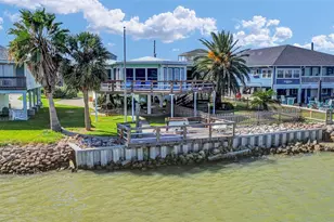 83 Dolphin Ln, Freeport, TX 77541 - Photo 35