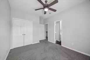 607 Travis St, Webster, TX 77598 - Photo 19