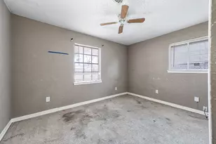 6110 Guadalupe St, Houston, TX 77016 - Photo 17