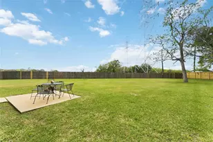 205 Oak Creek Cir, League City, TX 77573 - Photo 21