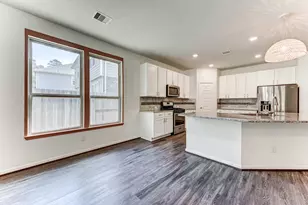 2103 Parnevik Pl, Conroe, TX 77304 - Photo 21