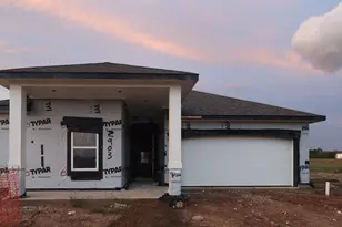2903 Silver Forest St, Angleton, TX 77515 - Photo 3