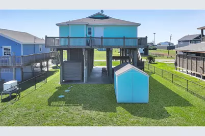 964 S Selwyn Road, Crystal Beach, TX 77650 - Photo 5