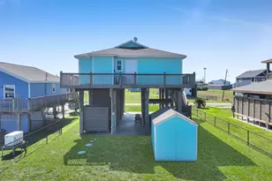 964 S Selwyn Rd, Crystal Beach, TX 77650 - Photo 5