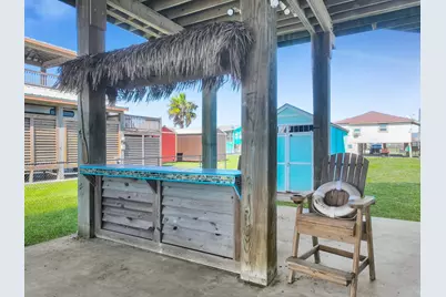 964 S Selwyn Road, Crystal Beach, TX 77650 - Photo 15