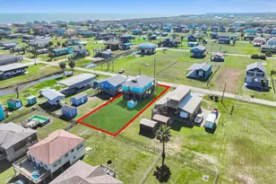 964 S Selwyn Rd, Crystal Beach, TX 77650 - Photo 17