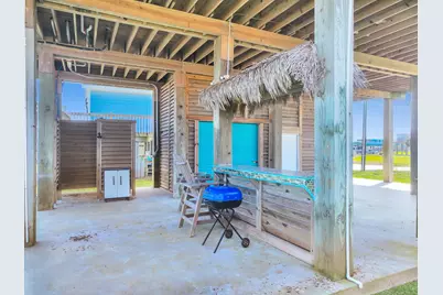 964 S Selwyn Road, Crystal Beach, TX 77650 - Photo 13