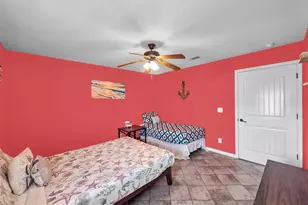 964 S Selwyn Rd, Crystal Beach, TX 77650 - Photo 33