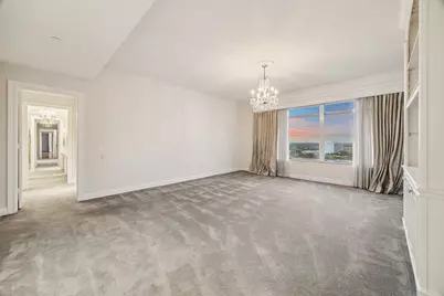 1100 Uptown Park Boulevard #102, Houston, TX 77056 - Photo 11