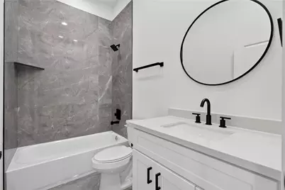 4822 Creekmont Drive #A, Houston, TX 77091 - Photo 9
