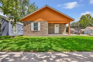 520 E Defee Ave, Baytown, TX 77520 - Photo 1
