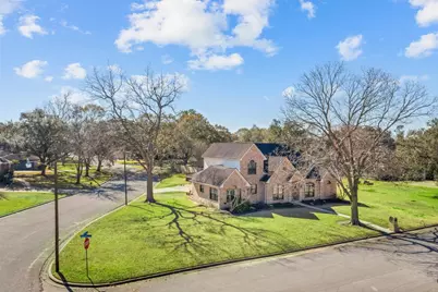 215 Ridgemont Drive, Alvin, TX 77511 - Photo 37