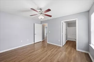 228 W Elm Ave, Winnie, TX 77665 - Photo 11