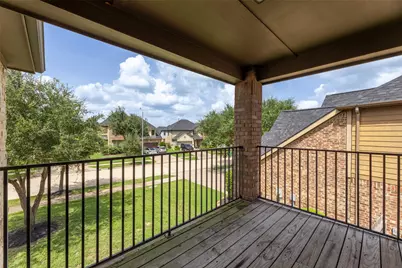 4534 Montcliff Bend Lane, Sugar Land, TX 77479 - Photo 5