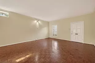 7933 Woodway Dr, Houston, TX 77063 - Photo 13