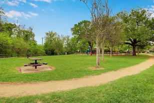 7933 Woodway Dr, Houston, TX 77063 - Photo 5