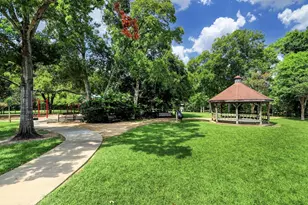 7933 Woodway Dr, Houston, TX 77063 - Photo 3