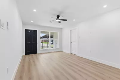 3017 Cedarcrest Drive, Pasadena, TX 77503 - Photo 5
