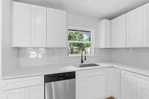 3017 Cedarcrest Dr, Pasadena, TX 77503 - Photo 7