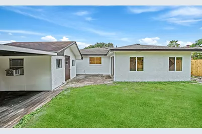 11823 S Willow Circle, Houston, TX 77071 - Photo 29
