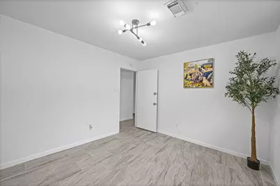 11823 S Willow Circle, Houston, TX 77071 - Photo 19