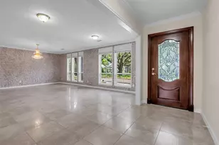 11226 Ivyridge Rd, Houston, TX 77043 - Photo 3