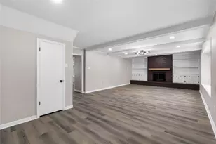 1006 Glouchester Ln, Houston, TX 77073 - Photo 9