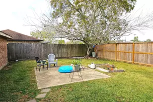 17211 Heritage Bay Dr, Webster, TX 77598 - Photo 29