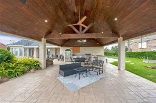 1860 Lake Landing Dr, League City, TX 77573 - Photo 11