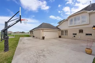 1860 Lake Landing Dr, League City, TX 77573 - Photo 47