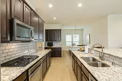 2329 Vineyard Terrace Lane, League City, TX 77573 - Photo 15