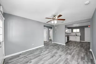 2102 Dewberry Ln, Pasadena, TX 77502 - Photo 3