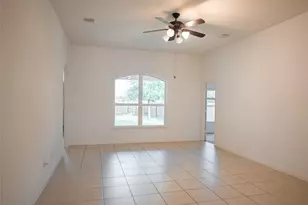 7635 Daisy Port Ln, Conroe, TX 77304 - Photo 3