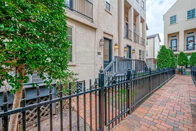 2520 Sherwin Street, Houston, TX 77007 - Photo 1